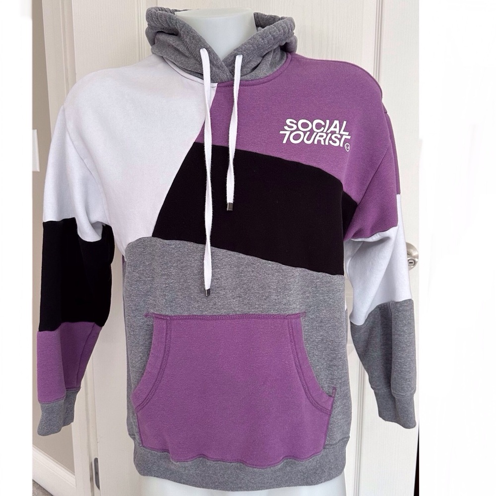 Social Tourist Pullover Hoodie